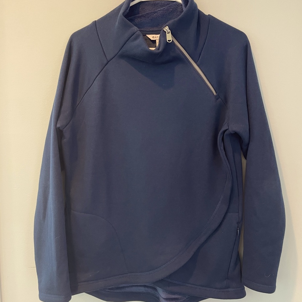 Athleta M Navy Cozy karma Sweatshirt with plush fleece lining